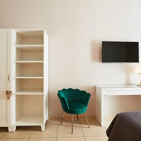 Vicky'S Luxury Guesthouse By Napoliapartments Esterno foto