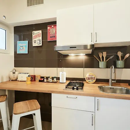 Vicky'S Luxury Guesthouse By Napoliapartments Esterno foto